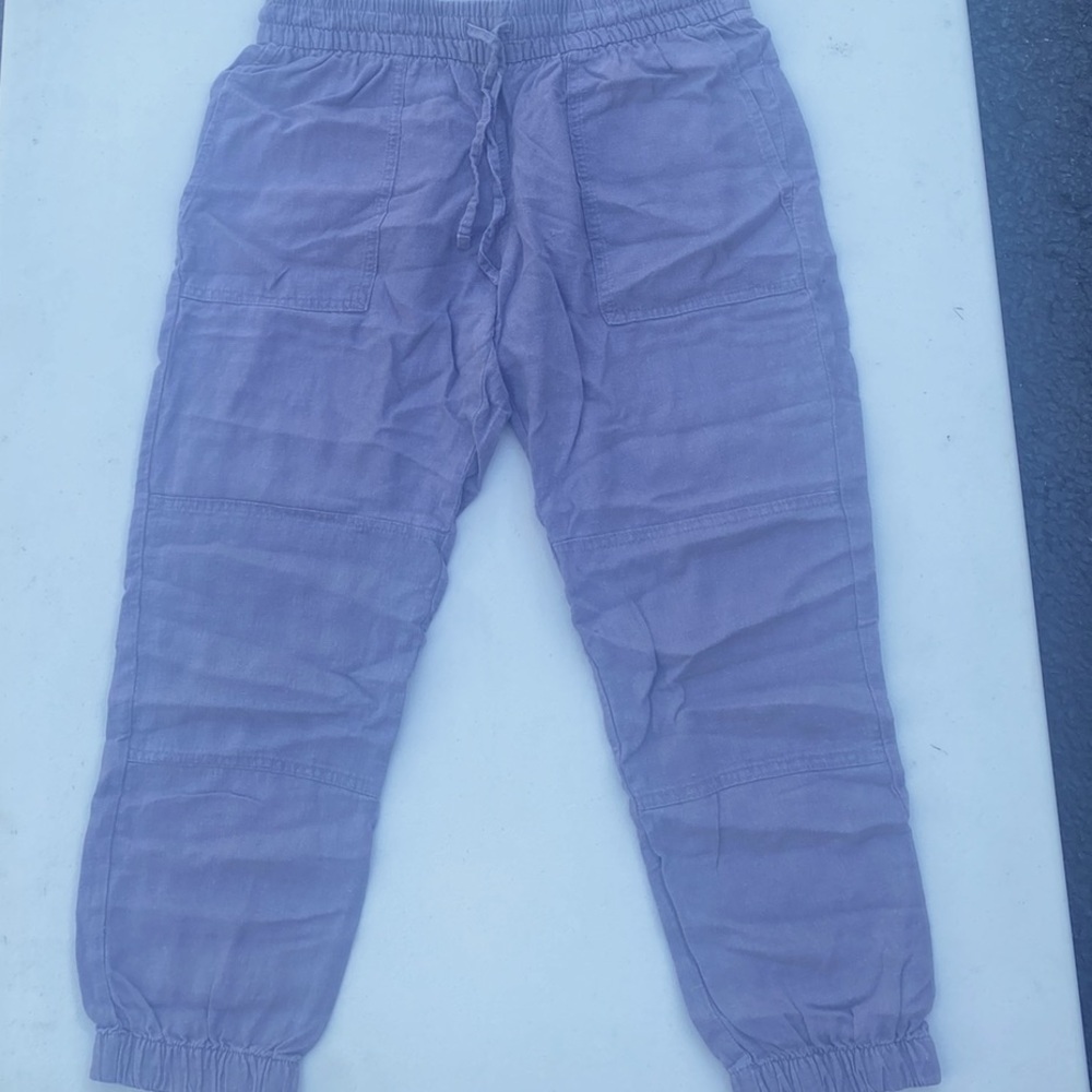 Calvin Klein capri pants